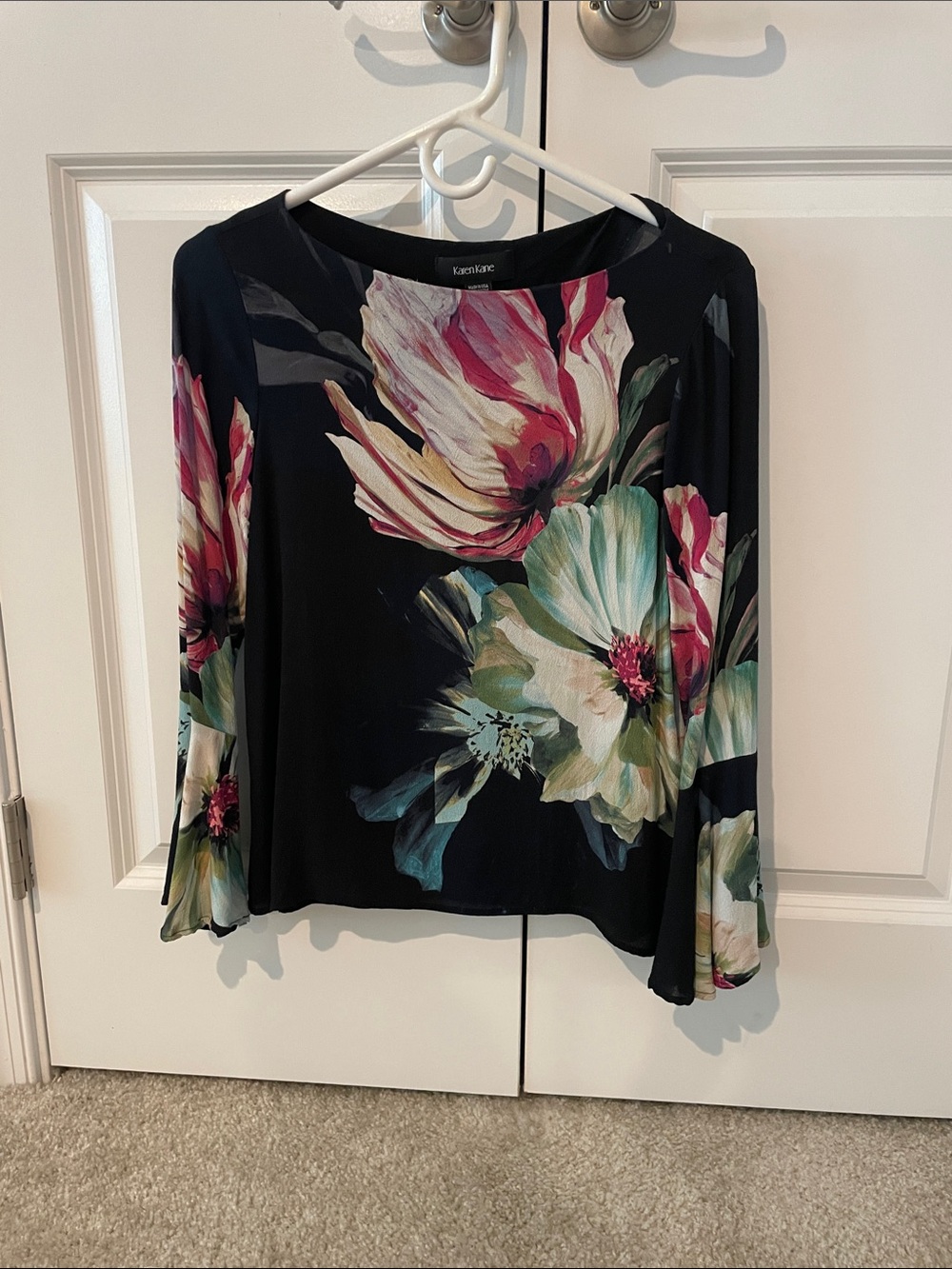 Karen Kane Black Floral Swing Long-Sleeve Blouse